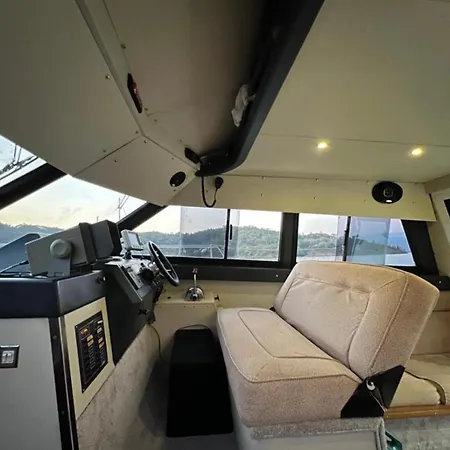 Oeluedeniz Vip Motor Yat ספינת מלון *